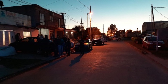 Locura en Quilmes Oeste: Baleó a un vecino, atacó una comisaría, hirió a una oficial y se mató antes de ser detenido